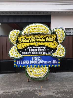 Papan Bunga Duka di Karubaga