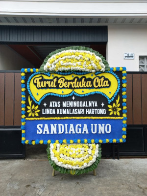 Papan Bunga Duka di Karubaga
